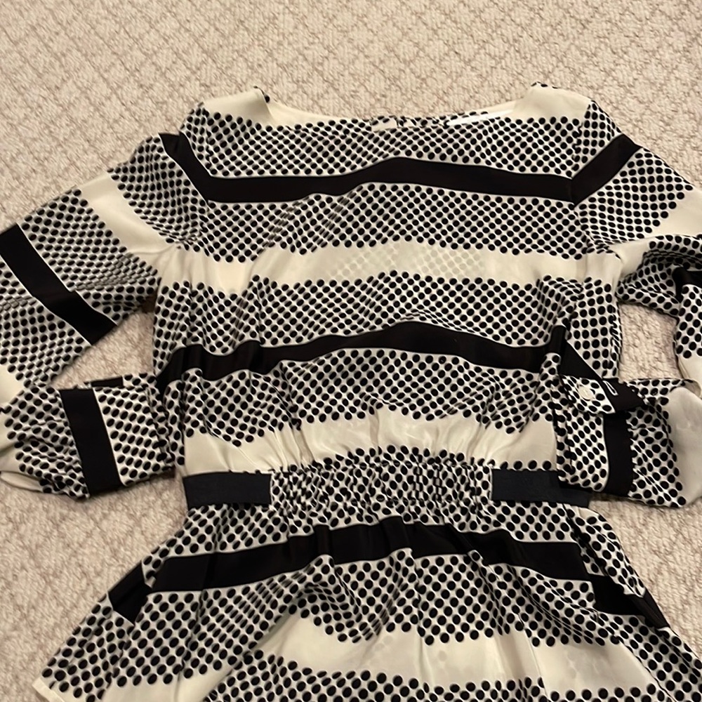 Thakoon Addition top in perfect condition. Back has cut out